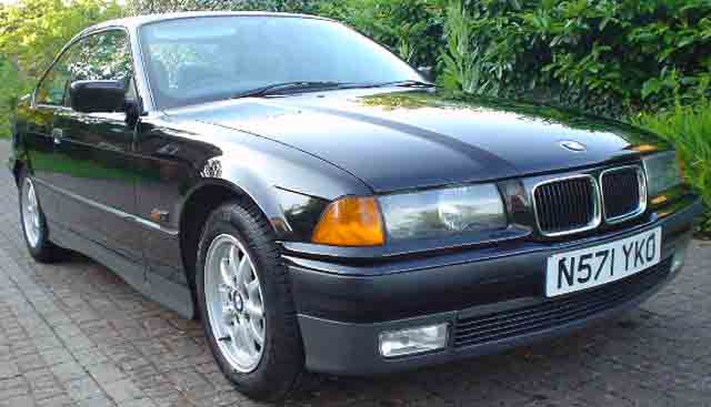 BMW 323i Image